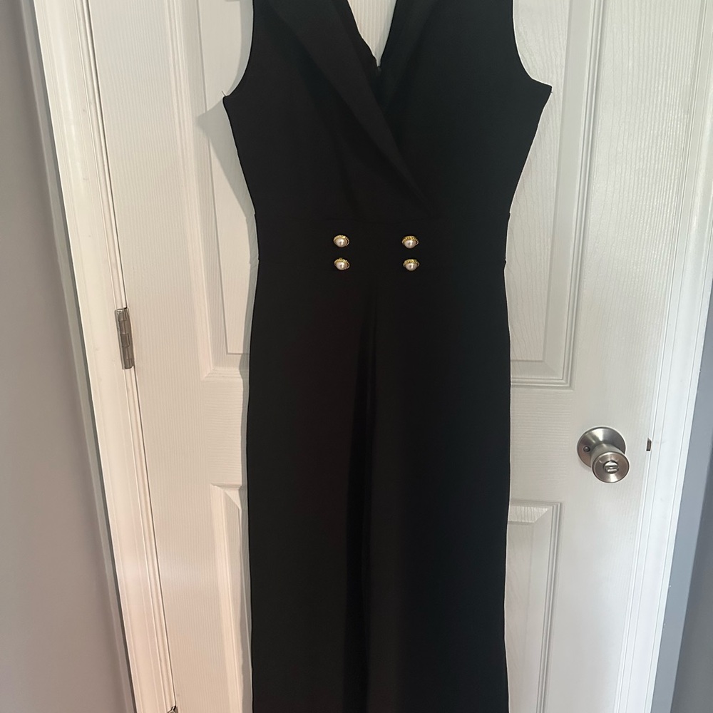 Almost Famous Black and Gold Sleeveless Sheath Dress